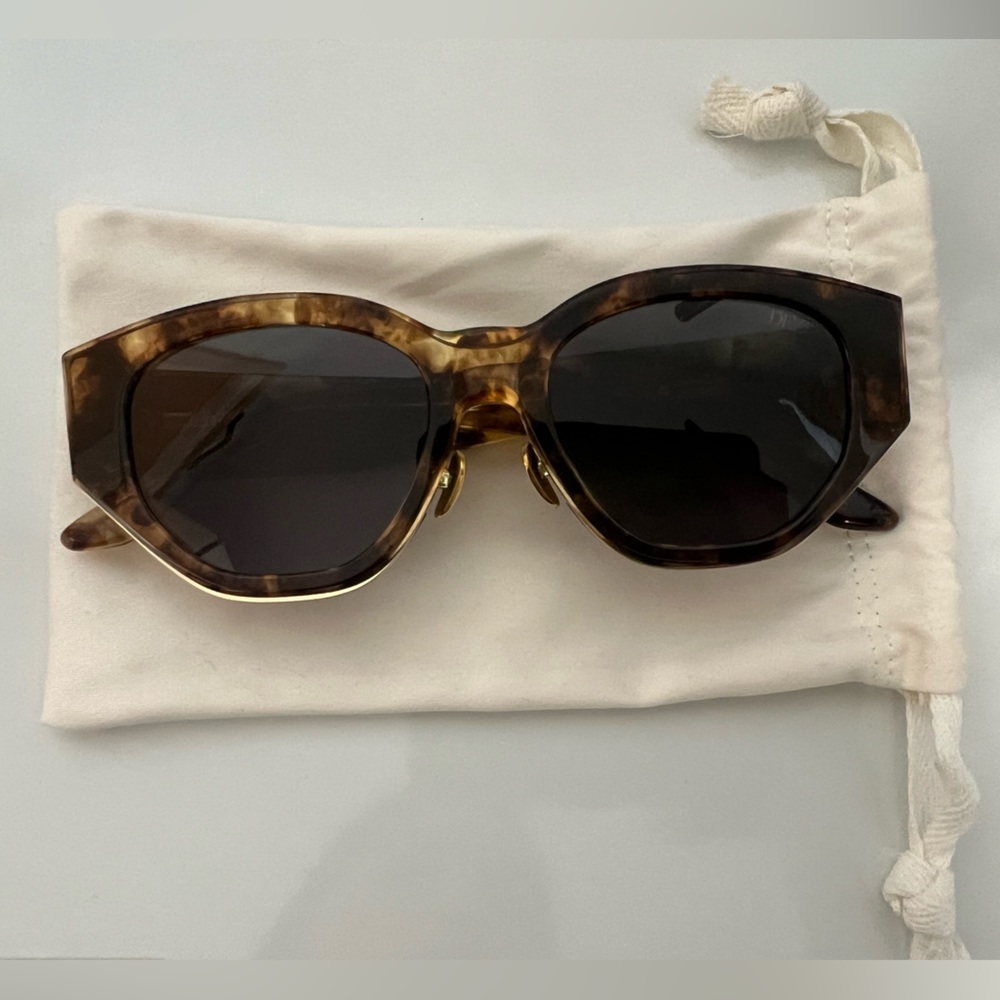 Dezi Sunglasses Charge It - Picture 5 of 7